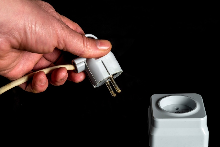 Taking a Vacation This Summer? Conserve Energy While Away from Home